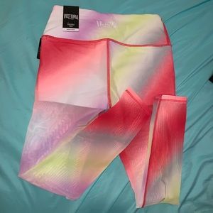 NEW!! Victoria’s Secret sport leggings!